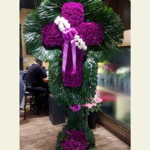 CR1060: Purple Carnation Cross with white break and palm leaf