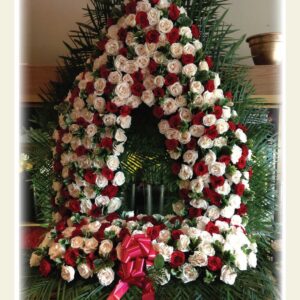G0050: Red and White Rose Gate of Heaven